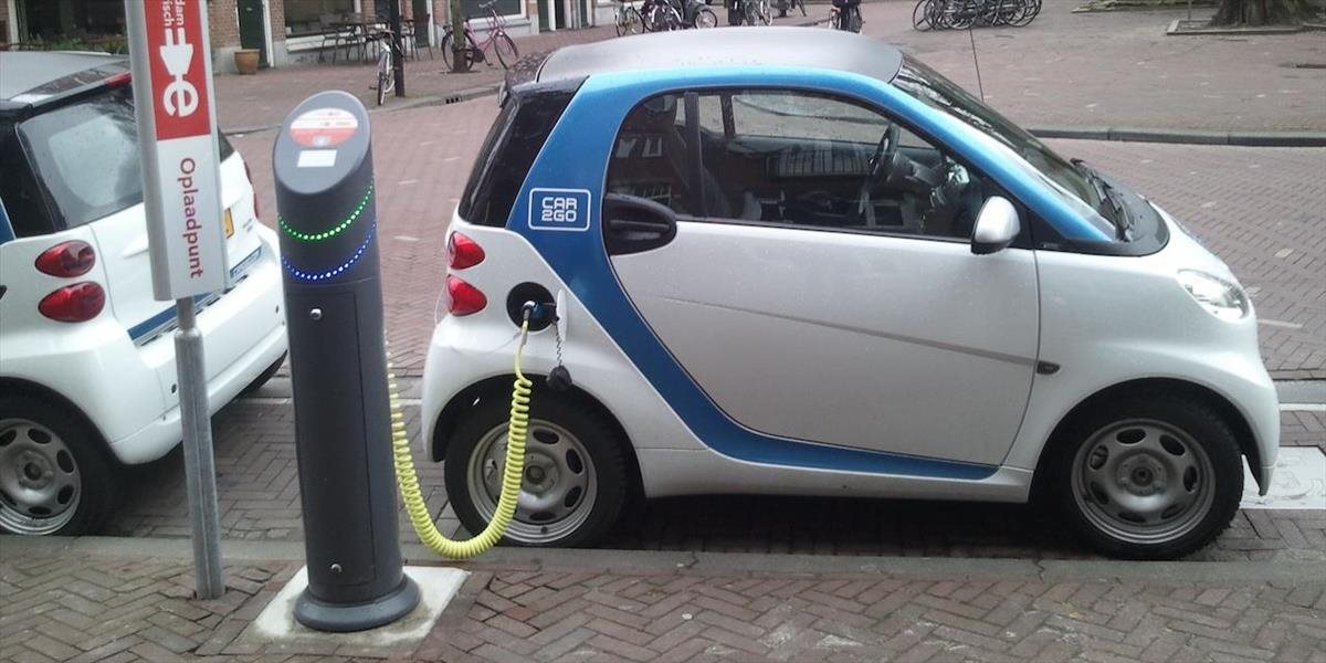 K rozvoju elektromobilov musia prispieť aj politici a energetické podniky