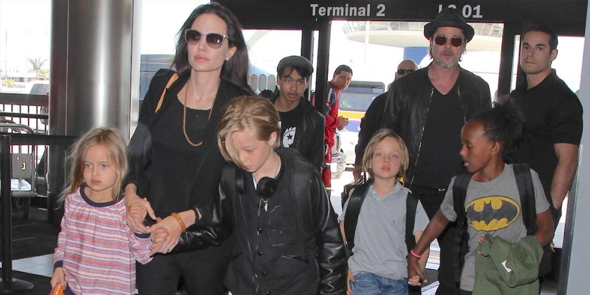 Brad Pitt a Angelina Jolie sa dohodli na dočasných podmienkach starostlivosti o deti