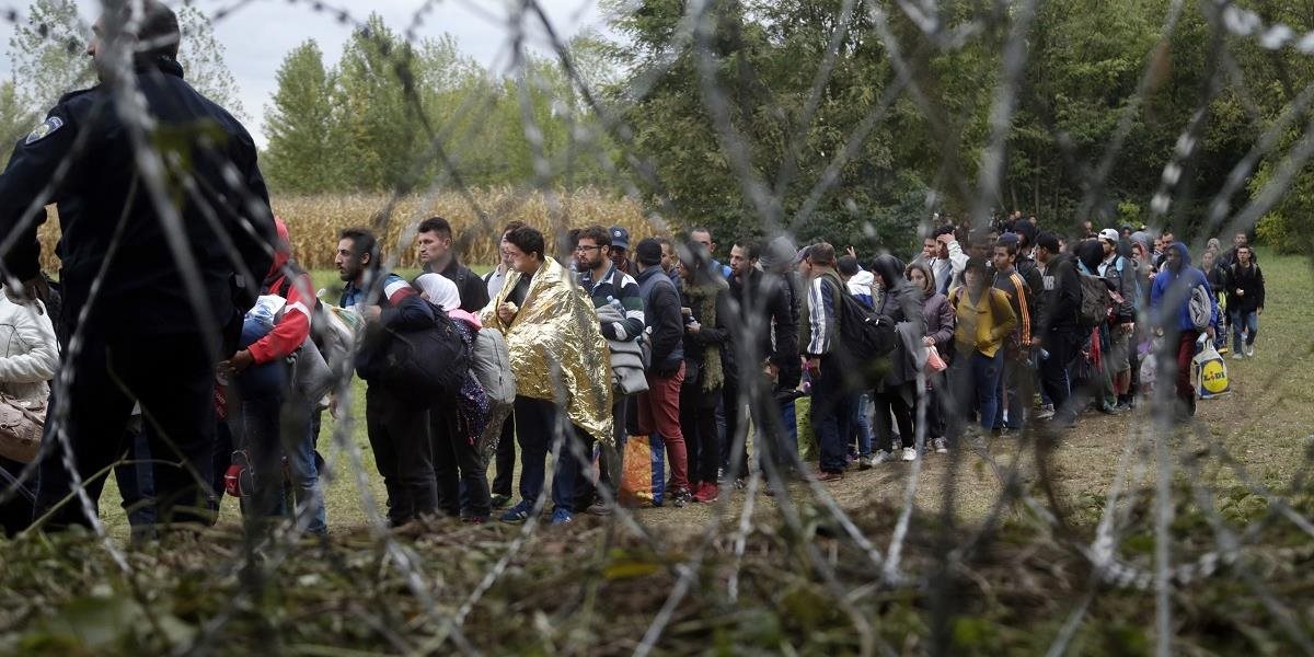 V Maďarsku sa začalo referendum o povinnom prerozdeľovaní utečencov
