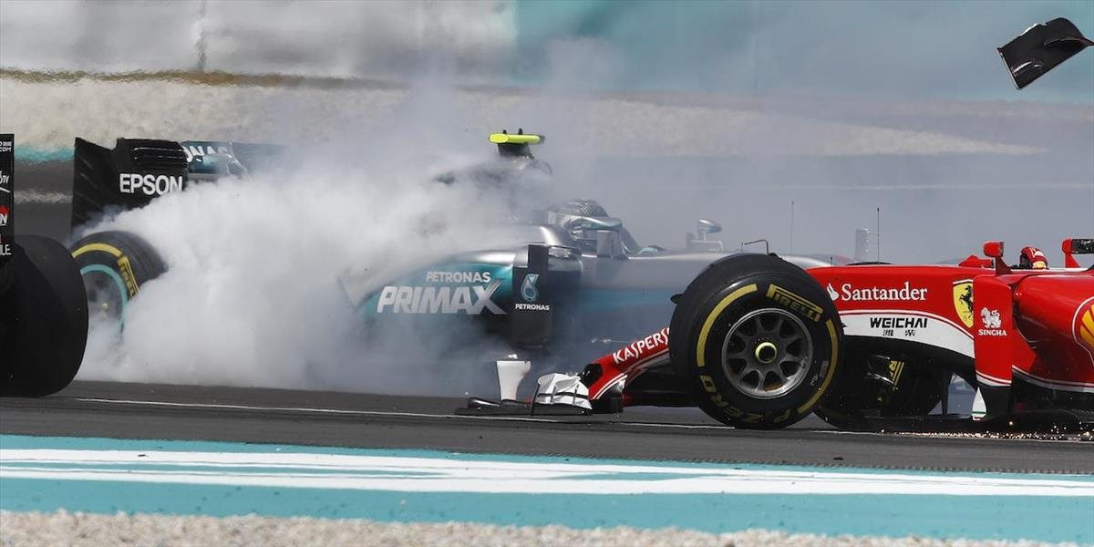 F1: Vettel dostal trest za kolíziu s Rosbergom na VC Malajzie
