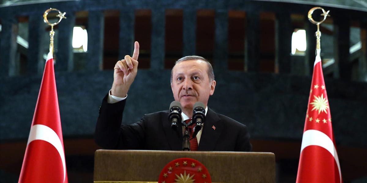 Turecká vláda predĺžila výnimočný stav o ďalšie tri mesiace