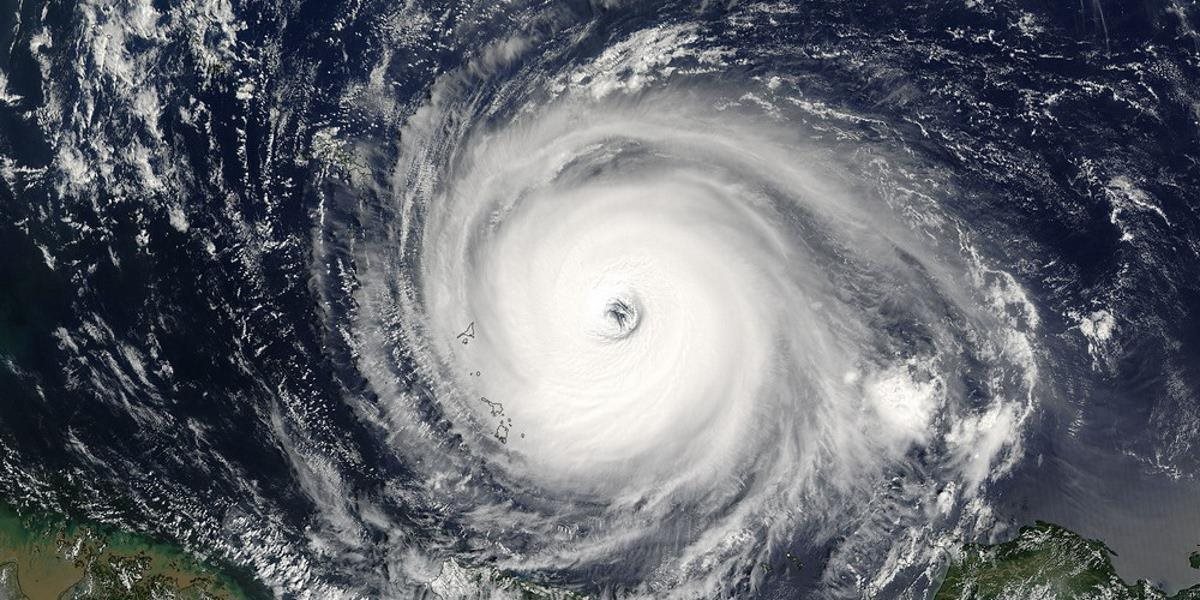 Tajfún Čaba sa blíži k západnému pobrežiu Japonska