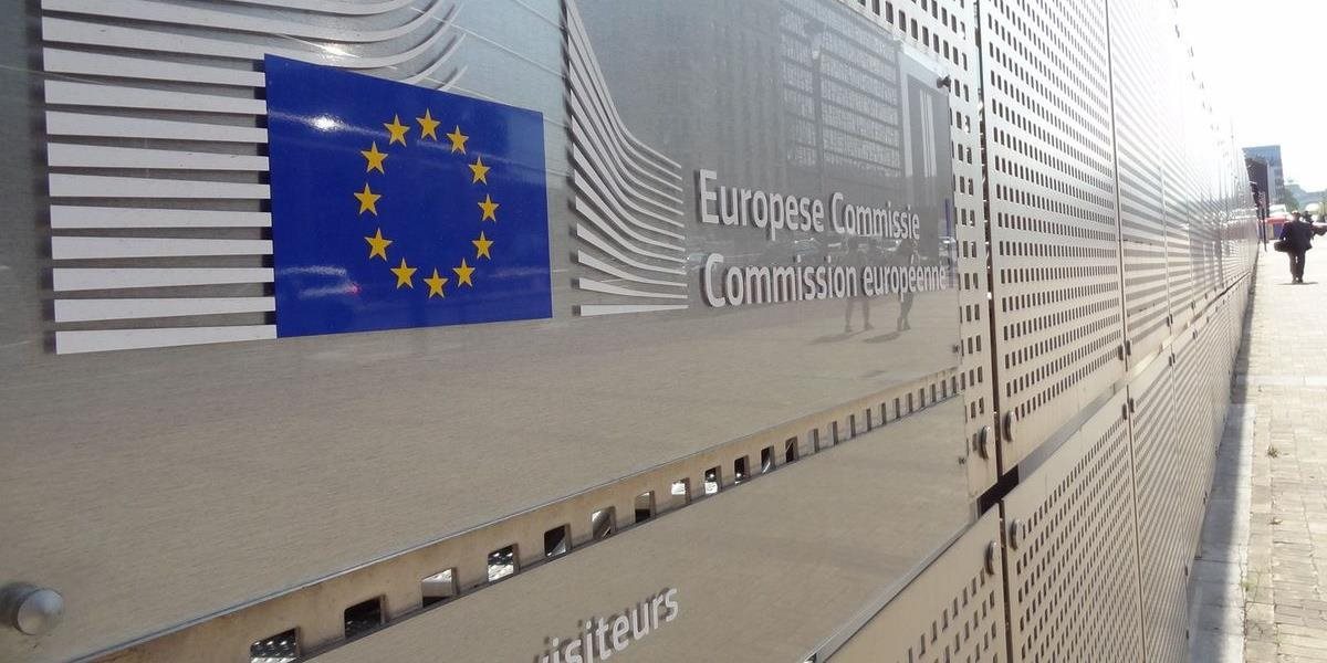 EK poprela obavy, že sa opäť diskutuje o vystúpení Grécka z eurozóny