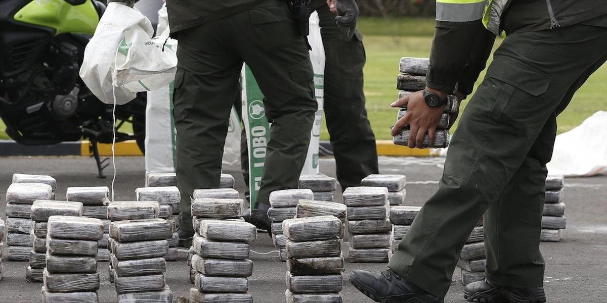 Pobrežná stráž USA zadržala v Karibskom mori kokaín za 36 miliónov dolárov