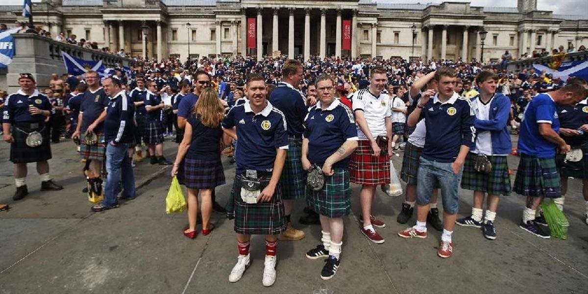 Škótski futbaloví fanúšikovia podporia slovenské deti