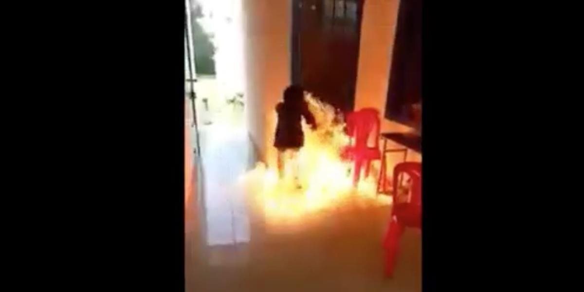 VIDEO Vietnamka sa kvôli "lajkom" pokúsila podpáliť školu, zapálila seba