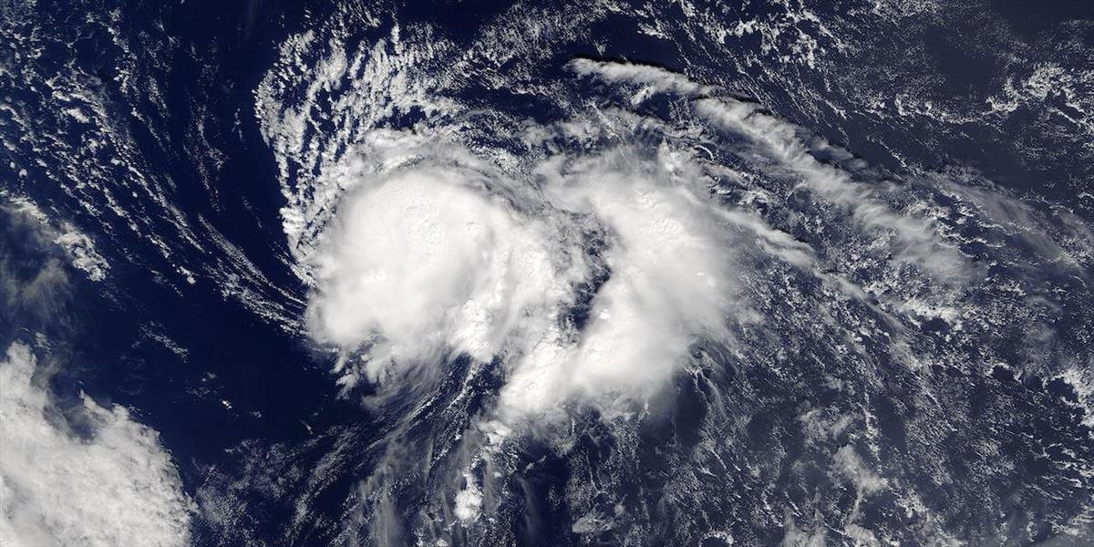 Na Bermudy smeruje silný hurikán štvrtej kategórie Nicole