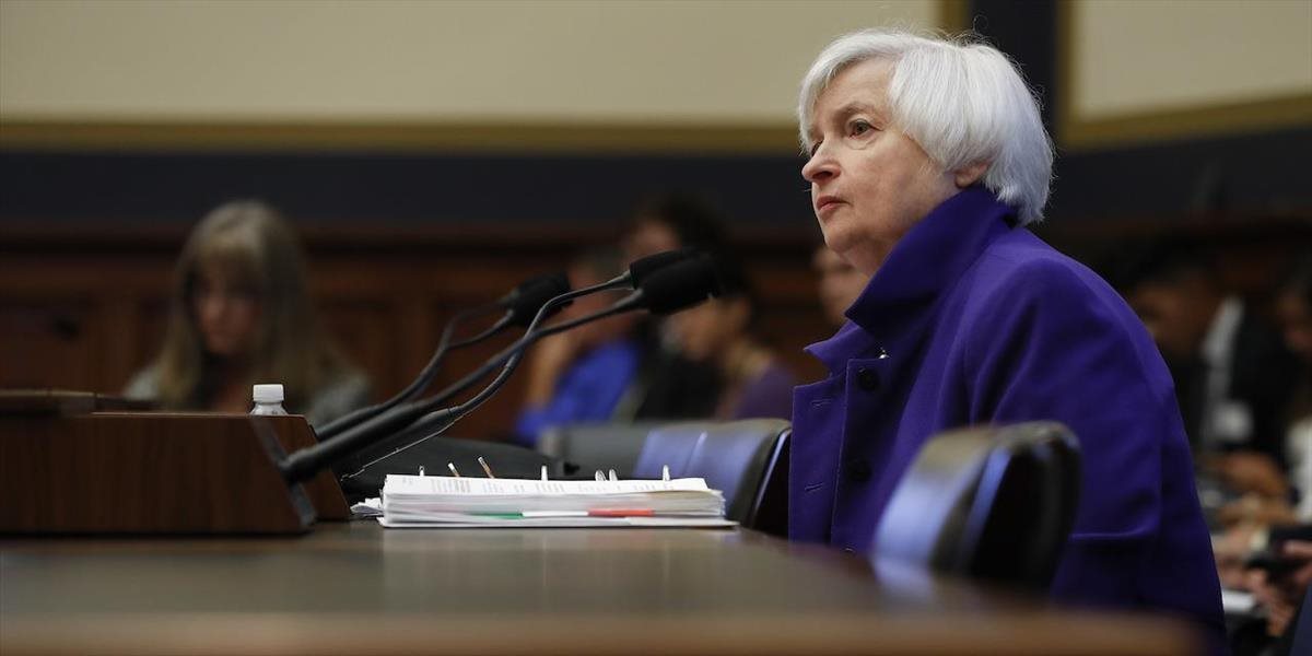 Yellenová varuje pred dôsledkami dlhodobo voľnej peňažnej politiky