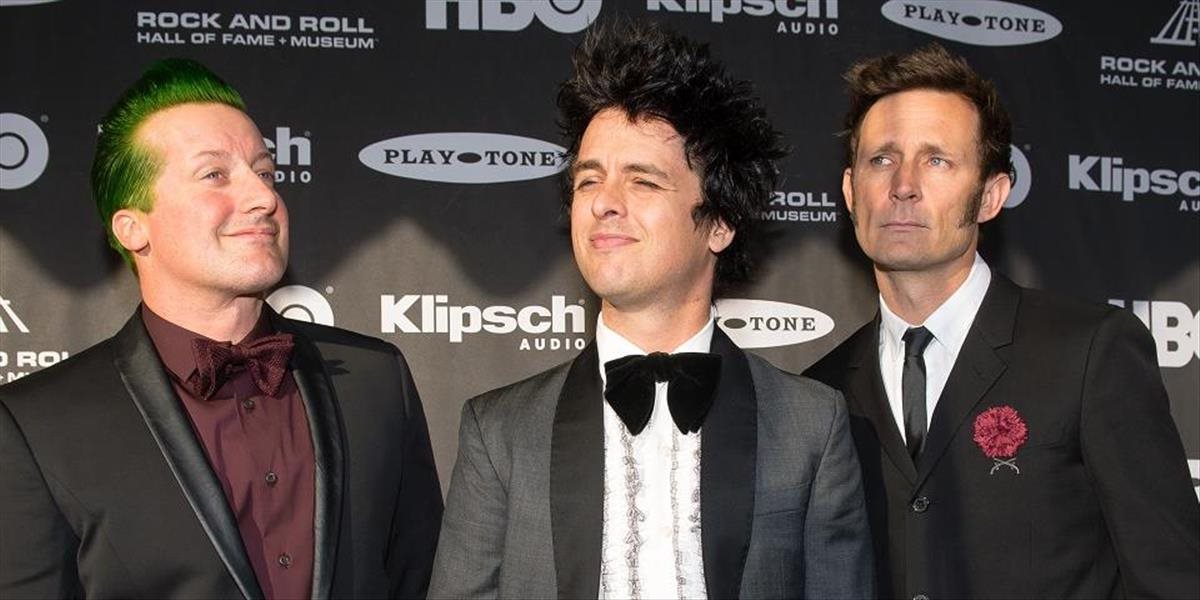 Green Day po tretí raz dobyli albumový UK Chart
