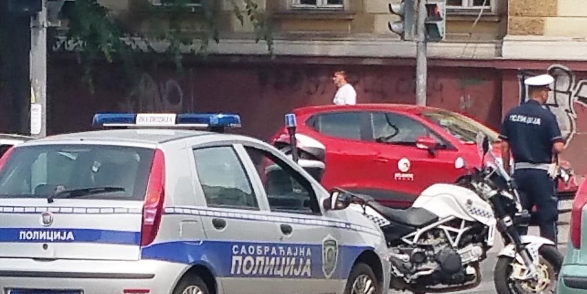 V Srbsku zatkli pred budovou vlády muža s ručnými granátmi