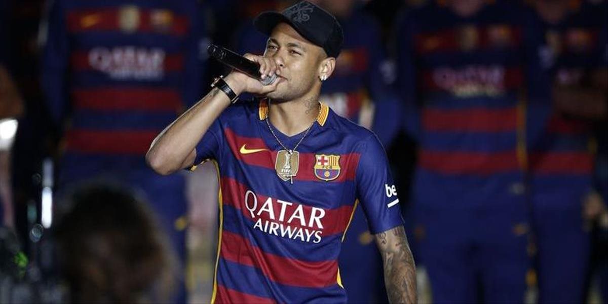 Brazílčan Neymar zostane v Barcelone o tri roky dlhšie, v piatok podpíše novú zmluvu