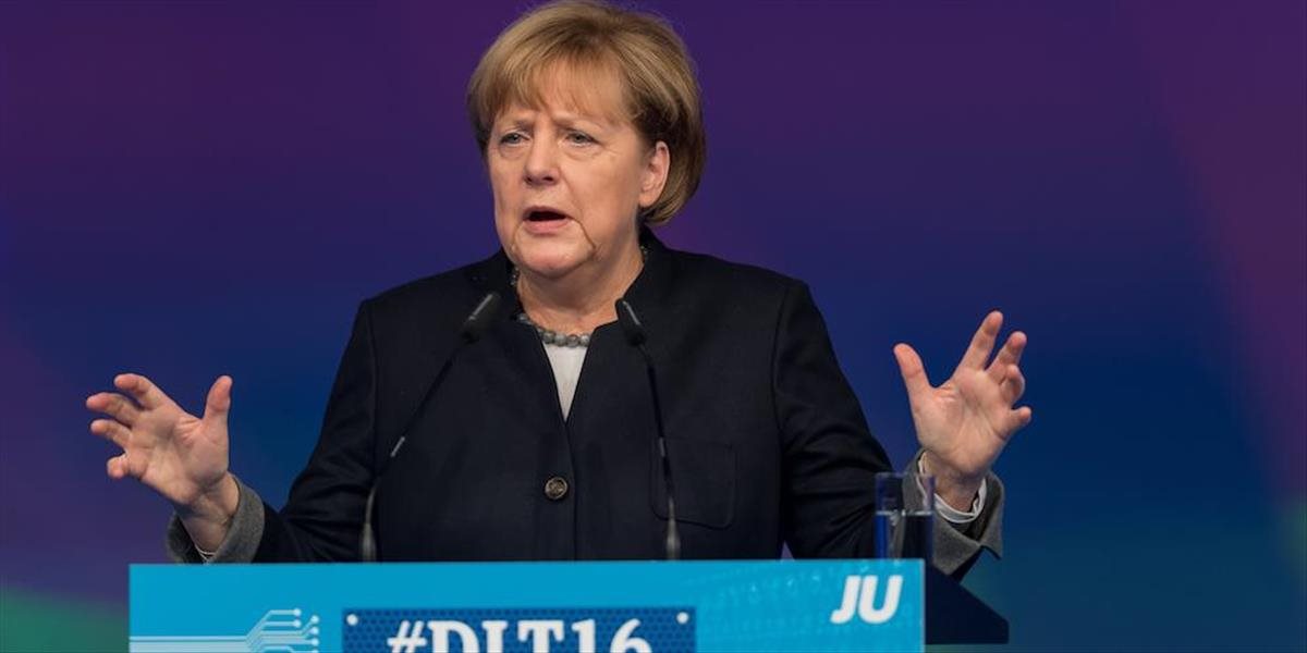 Nemecká strana CSU váha s pozvánkou pre Merkelovú na zjazd začiatkom novembra