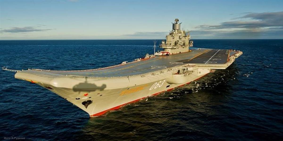 Pohyb ruskej lietadlovej lode bude sledovať britský torpédoborec