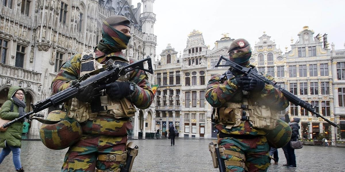 V nákupnom centre v Belgicku ozbrojení muži strielali z kalašnikova