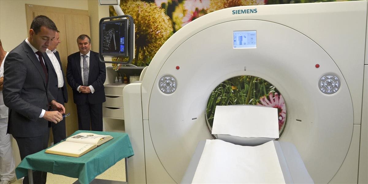 FOTO Ľubovnianska nemocnica má nový CT prístroj
