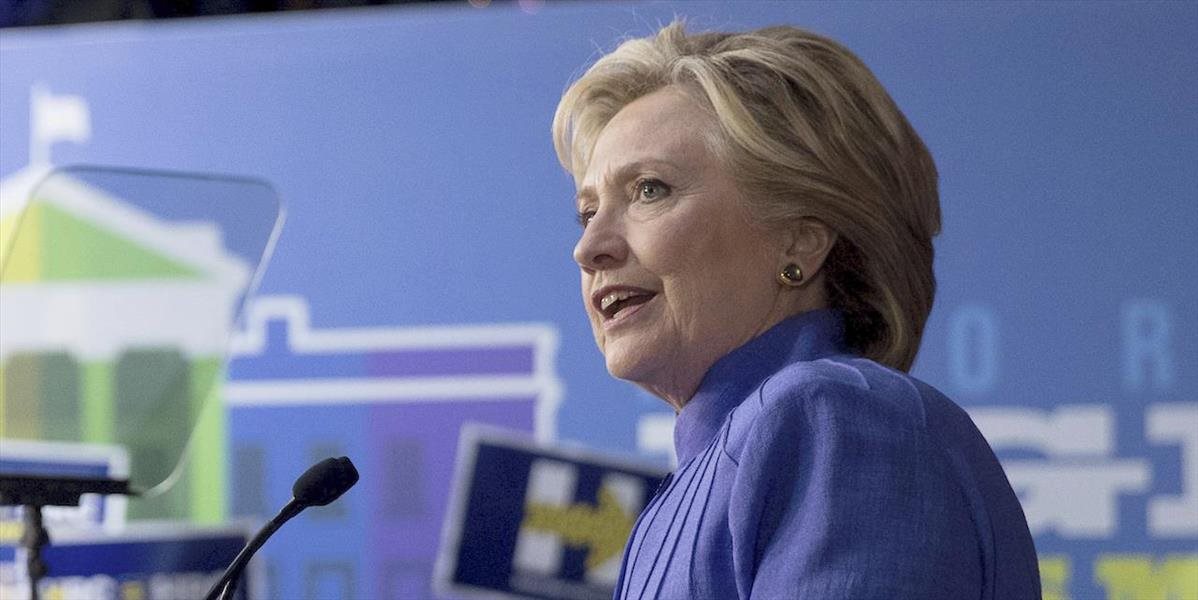 Clintonovej e-maily preskúma FBI, demokrati to kritizujú