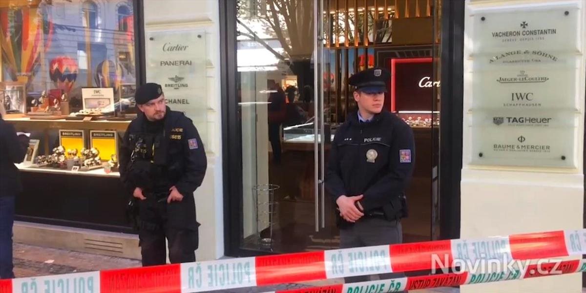 Ozbrojená lúpež v centre Prahy: Lupiči prepadli luxusné hodinárstvo