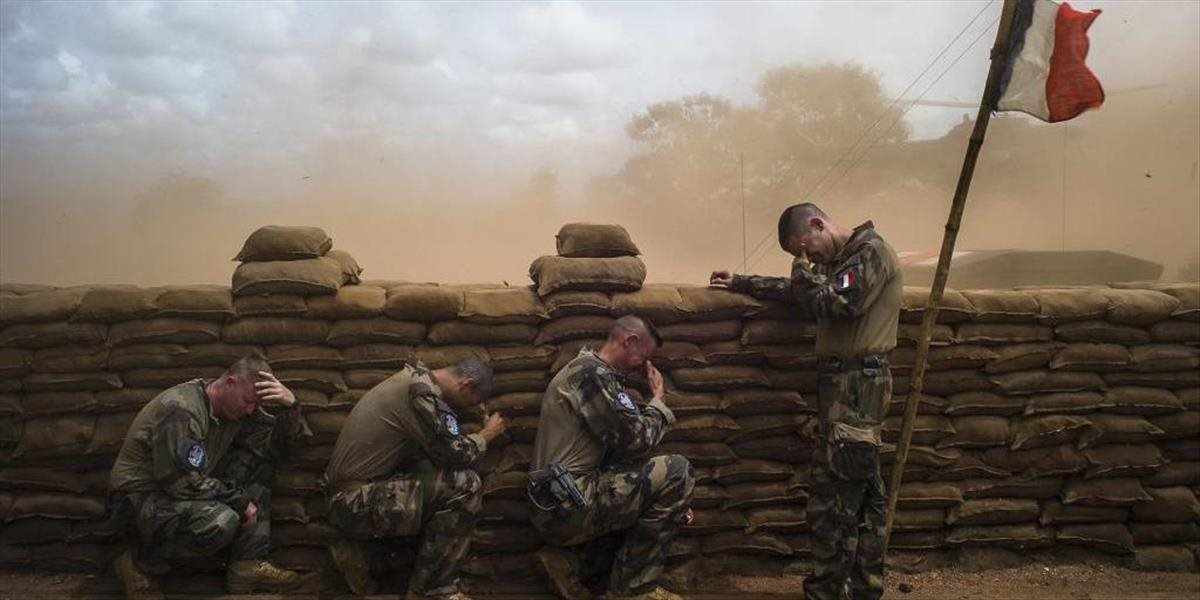 Francúzsko oficiálne končí vojenskú misiu v Stredoafrickej republike