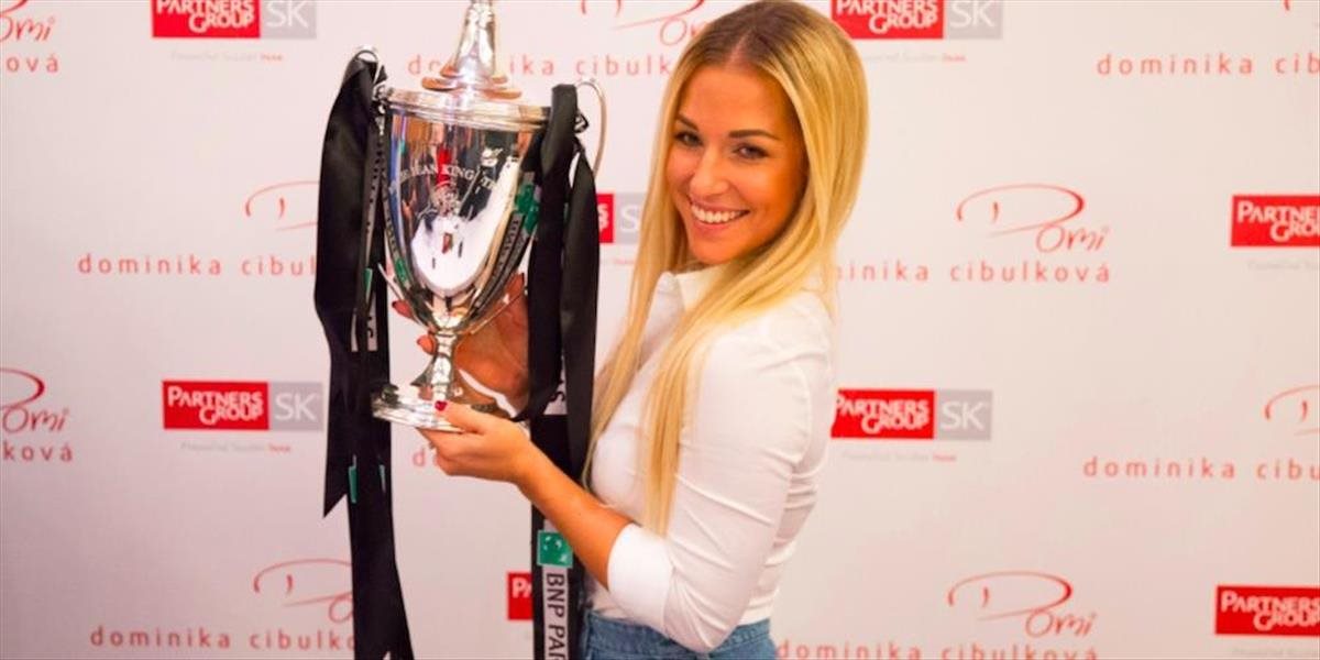 FOTO Piata najlepšia tenistka sveta Cibulková si vychutnala fotenie s trofejou, chce grandslamový titul