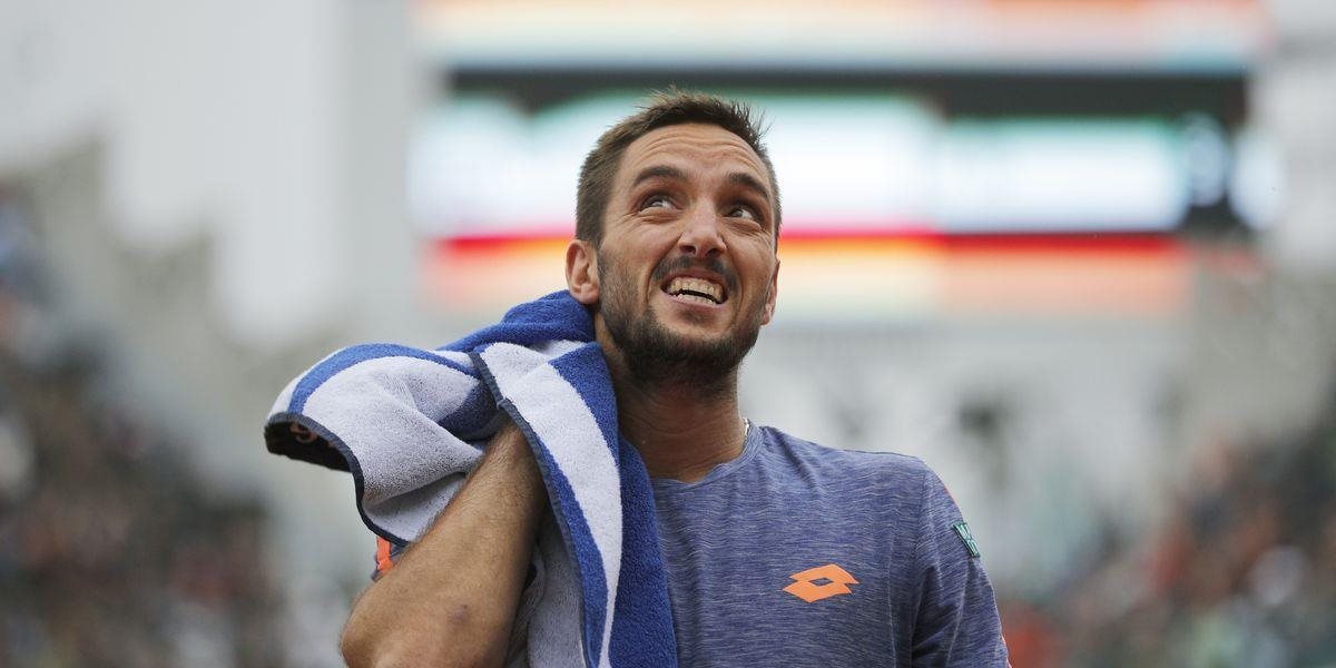 ATP Paríž: Tenisti Isner a Troicki sa prebojovali do 2. kola