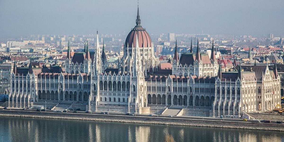 Maďarský parlament uznesením odsúdi prenasledovanie kresťanov