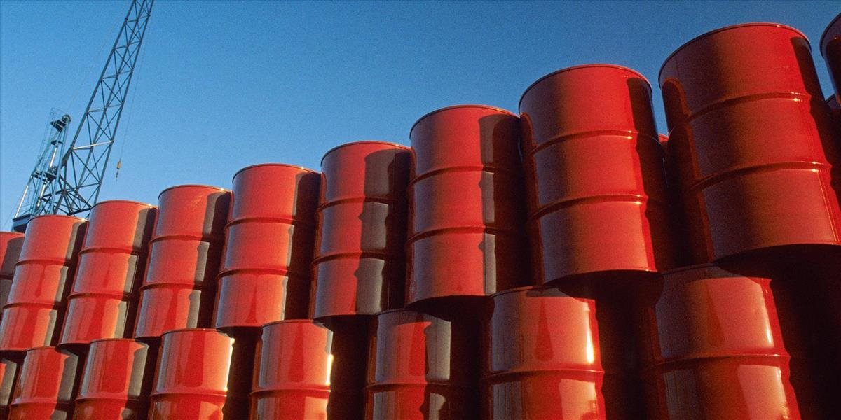 Americké zásoby ropy sa zvýšili o 14,4 mil. barelov