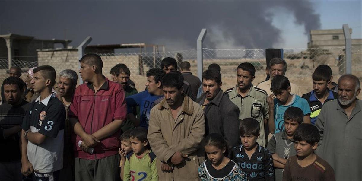 Boje o iracký Mósul vyhnali zatiaľ z mesta približne 22-tisíc ľudí