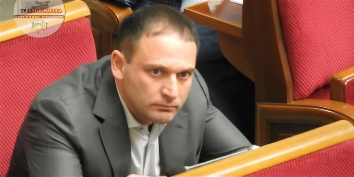 VIDEO Ukrajinský poslanec vyzeral ako zdrogovaný: Počas rokovania objednal luxusnú dovolenku