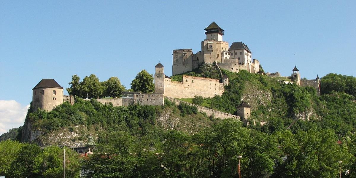 Cyklotrasa spojí Trenčiansky hrad s moravským Brumovom