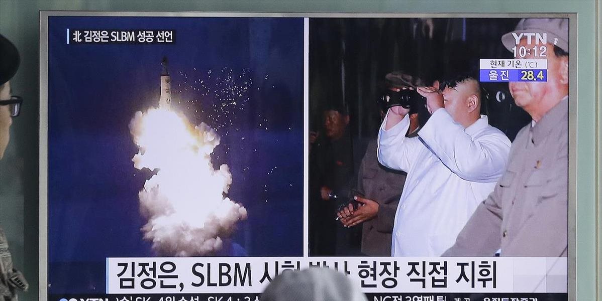 Severná Kórea by mohla odpáliť raketu v čase prezidentských volieb v USA