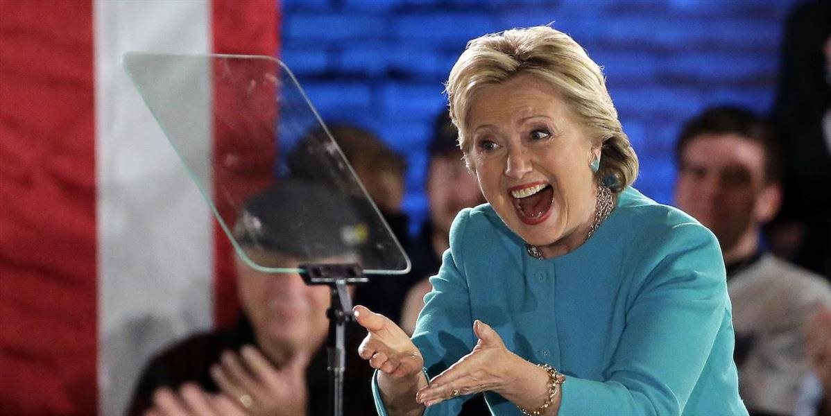 FBI očistil Clintonovú v kauze súkromných emailov, stíhaniu by čeliť nemala