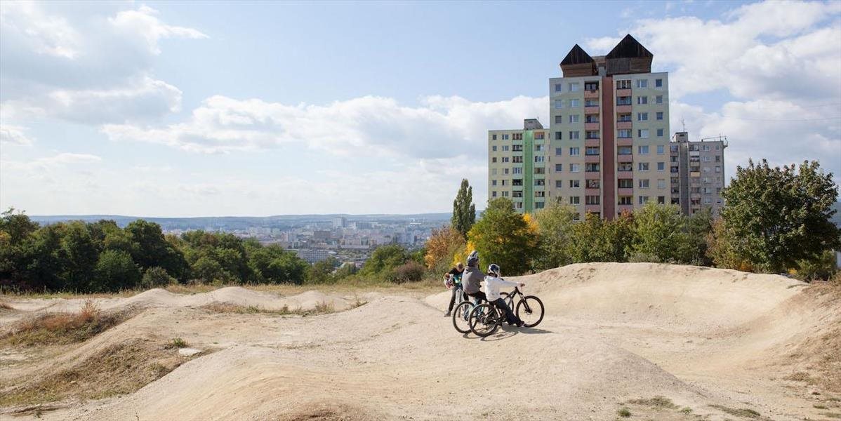 Ceny starších bytov v Bratislave rástli rýchlejšie ako nových