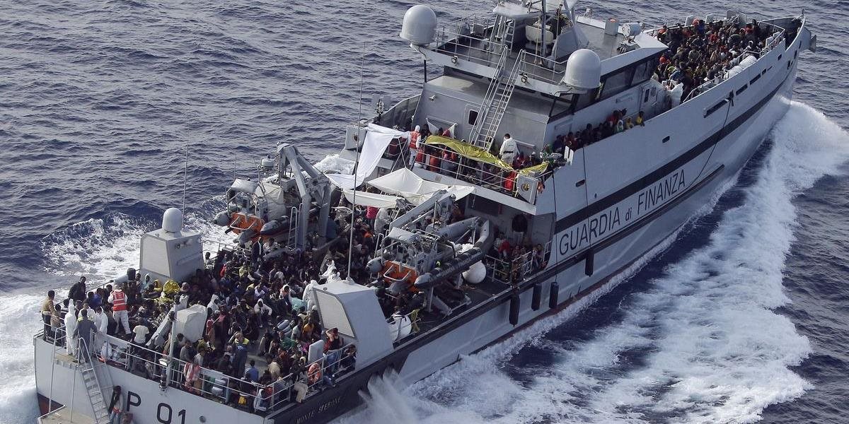 V Stredozemnom mori zachránili viac ako 1000 migrantov