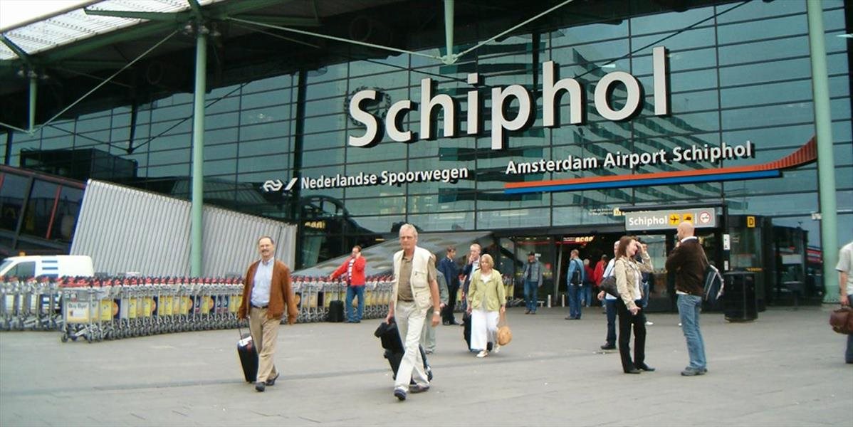 Amsterdamské letisko Schiphol skúša nové bezpečnostné skenery