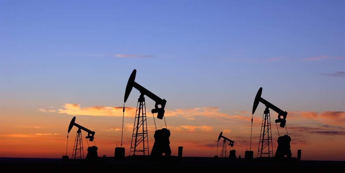 Ceny ropy stagnujú, americká WTI sa obchoduje tesne pod 45 USD za barel