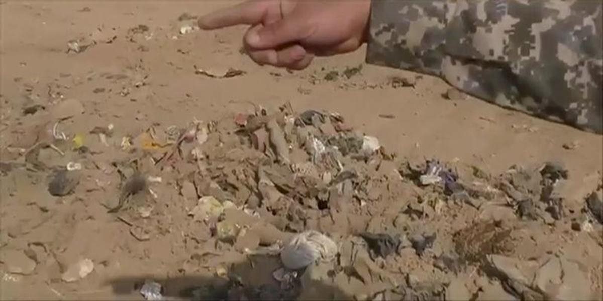 Irackí experti vyšetrujú hromadný hrob nájdený neďaleko Mósulu - bašty IS