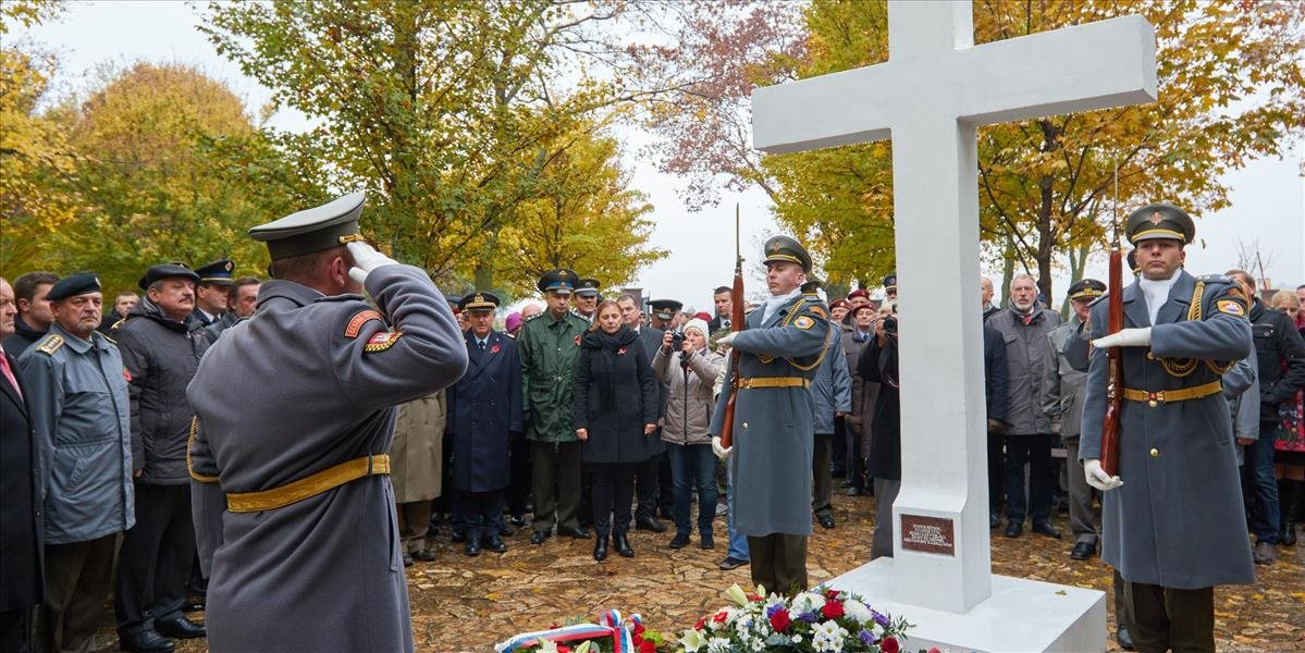 FOTO Na Partizánskom cintoríne si uctili padlých vojakov a koniec prvej svetovej vojny