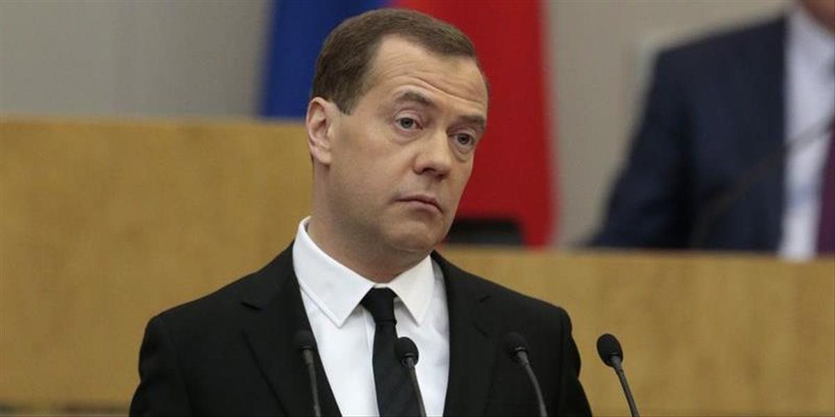 Medvedev: Ponuka Ruska usporiadať rozhovory medzi Izraelom a Palestínčanmi stále platí