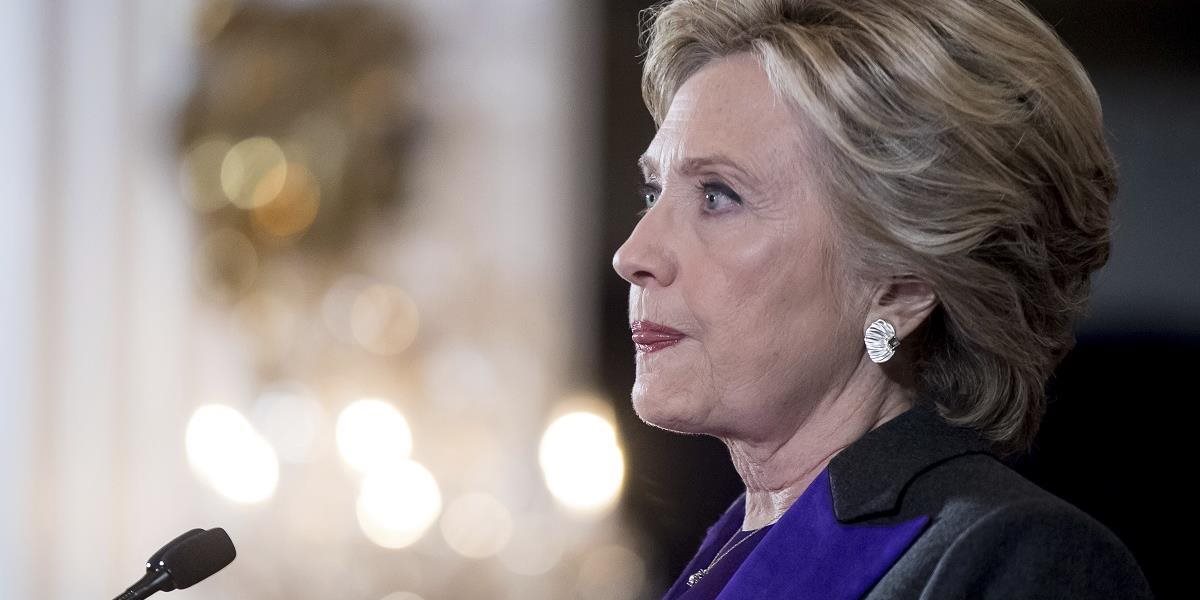 Clintonová za neúspech v prezidentských voľbách viní vyšetrovaie FBI