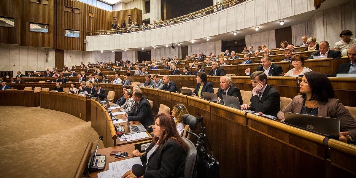 Na parlamentnej konferencii vystúpi Fico, Kaliňák aj Šefčovič