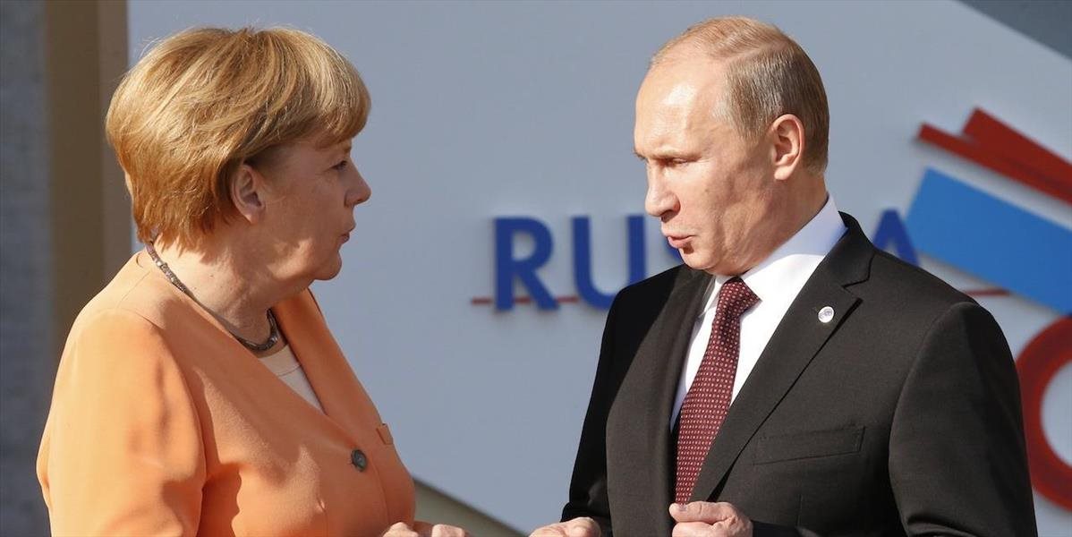 Putin varoval Merkelovú, že Ukrajina môže odčerpávať ruský plyn určený pre EÚ