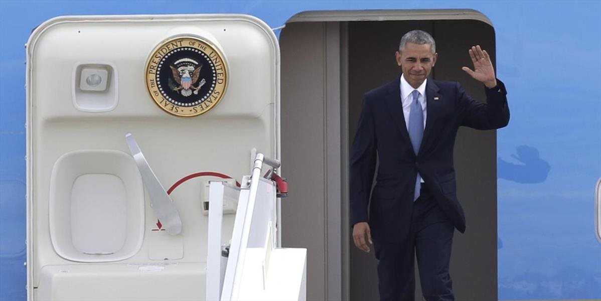 Obama pricestoval do Atén, stretne sa s prezidentom aj premiérom