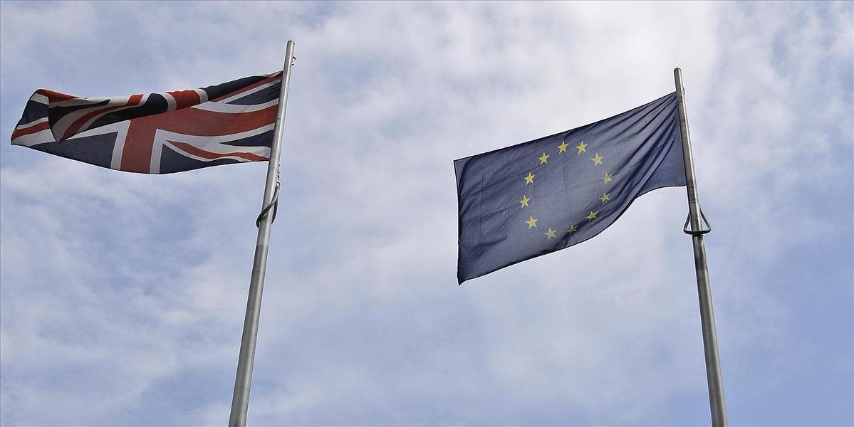 EÚ chce najprv dohodu o brexite, až potom príde na rad obchod