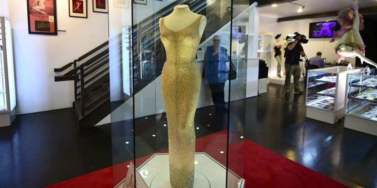 Vydražili šaty Marilyn Monroe z oslavy narodenín prezidenta Kennedyho