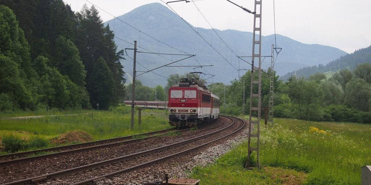 Modernizácia železničného úseku pri Trenčíne sa opäť predĺži