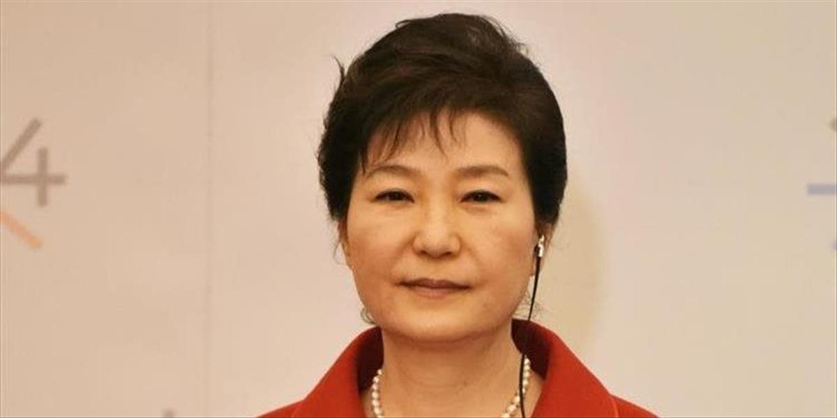 Juhokórejskí vyšetrovatelia: Prezidentka zrejme zohrala úlohu v korupčnej afére