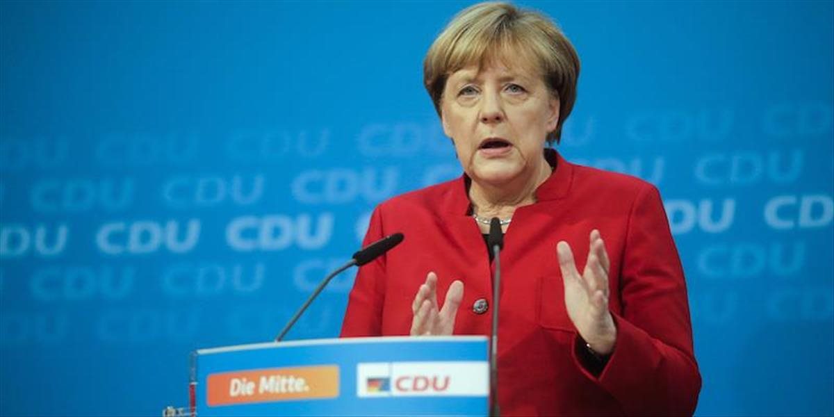 Merkelovej bavorskí spojenci z CSU privítali jej rozhodnutie uchádzať sa o úrad