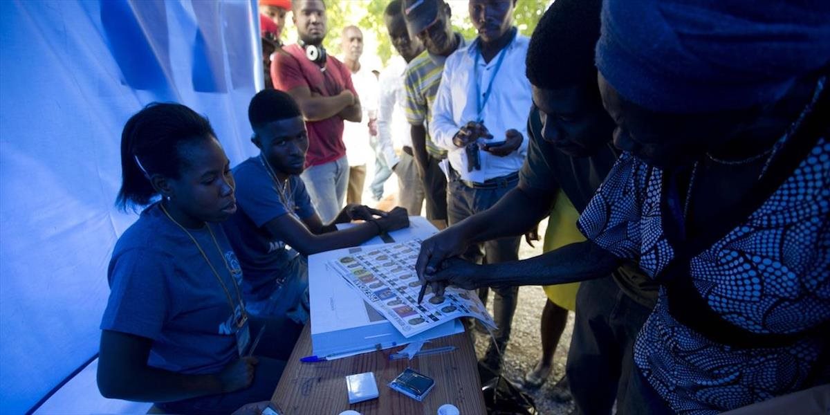 Na Haiti si volili znova prezidenta, výsledky budú známe až v decembri