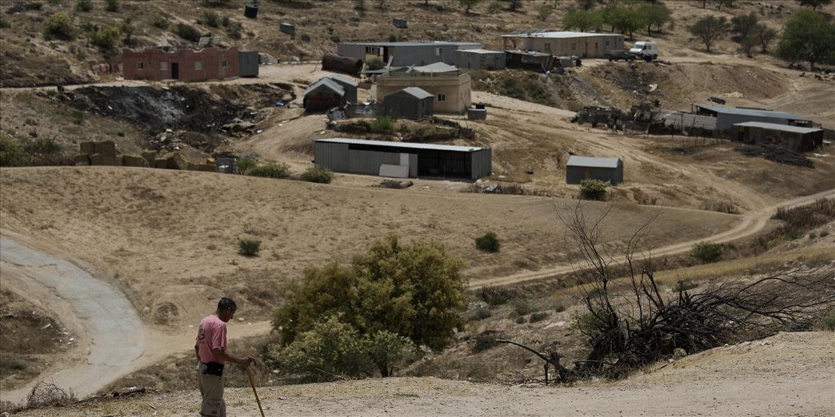 Izrael zlikviduje beduínsku dedinu v Negevskej púšti, vysťahujú desiatky ľudí