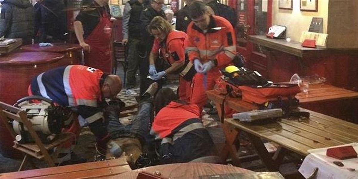 FOTO Nepokoje v Seville, fanúšik skončil s bodným zranením v nemocnici